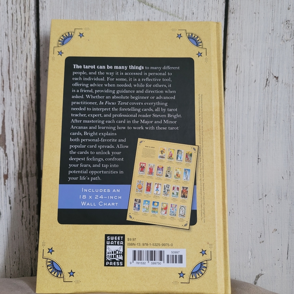 In Focus Tarot Guide Book‎ - Picture 2 of 6